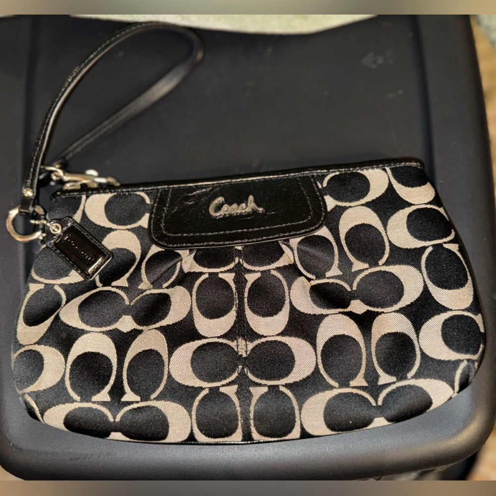 SOLD 1/23/26 Coach Signature Wristlet Black/Gray With Leather Strap Zipper
